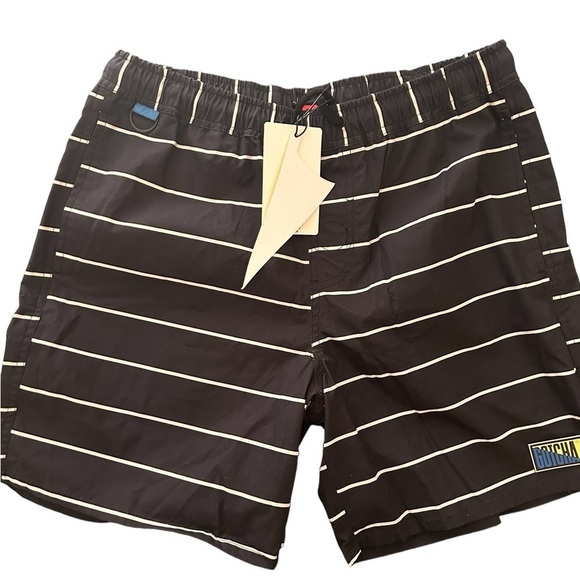 Gotcha Men’s Black/White‎ Stripe Bali Swim Short Size M $80 retail NWT - Picture 1 of 3
